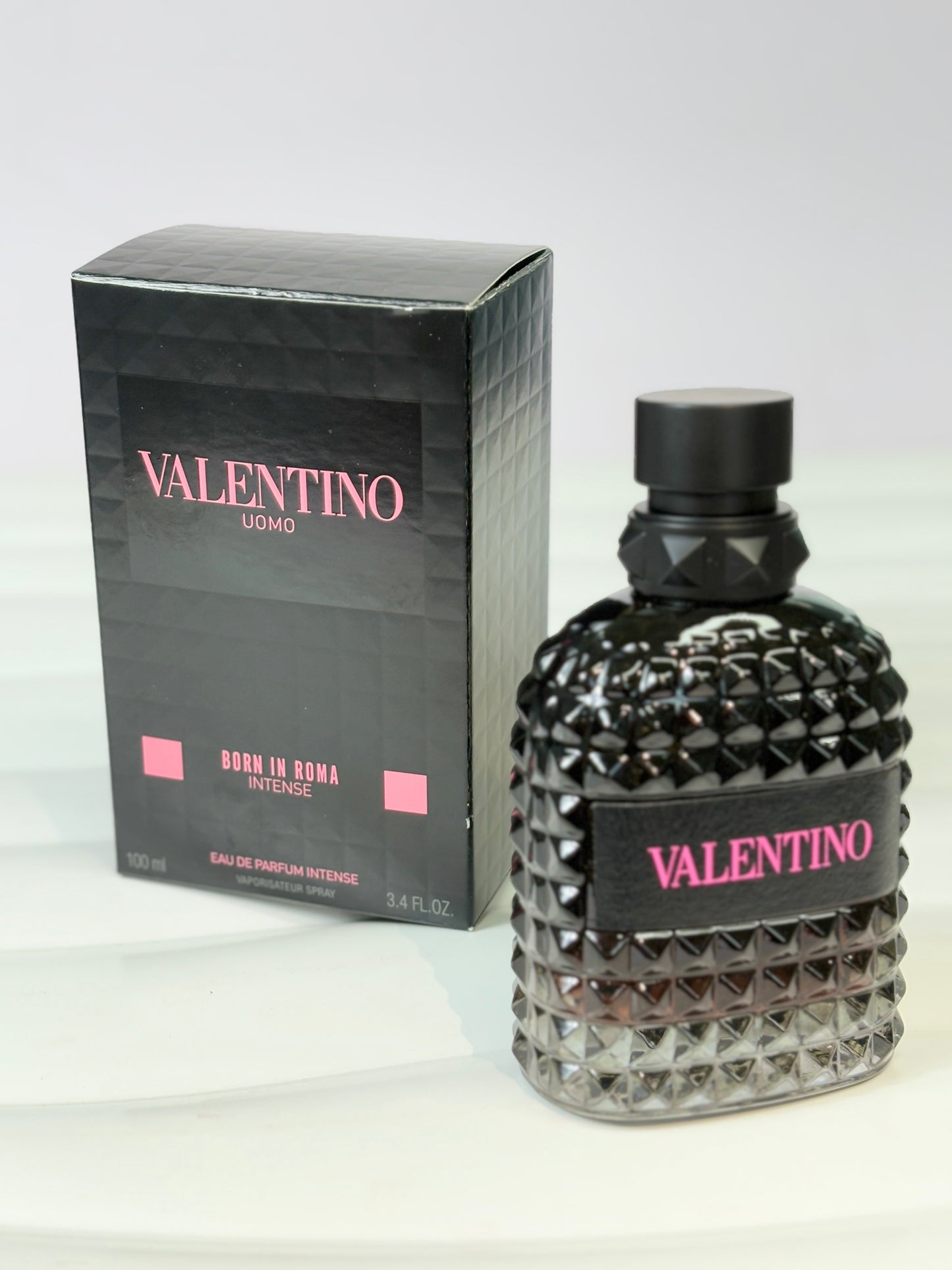 Valentino Borne In Roma Intense